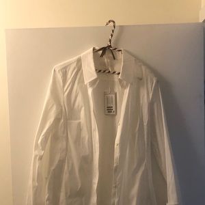White dress shirt
